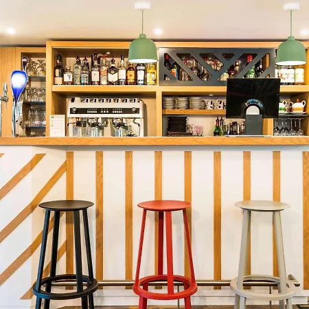 瓦勒德勒伊罗恩巴拉丁斯酒店 酒店 3*