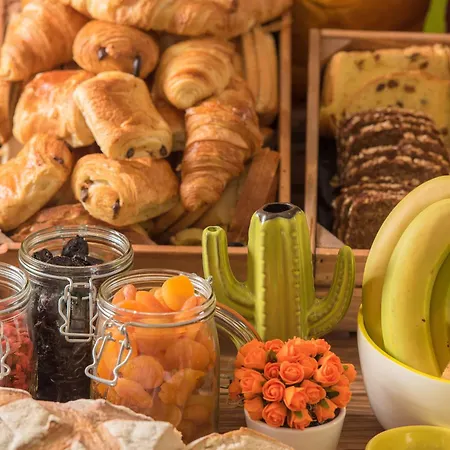 Ibis Styles Rouen Val De Reuil Szálloda