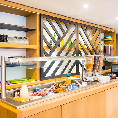 Ibis Styles Rouen Val De Reuil Szálloda