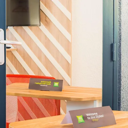Szálloda Ibis Styles Rouen Val De Reuil