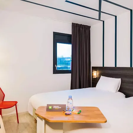 Ibis Styles Rouen Val De Reuil Hotel Val-de-Reuil