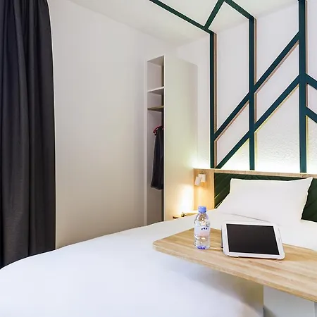 Ibis Styles Rouen Val De Reuil ホテル Val-de-Reuil