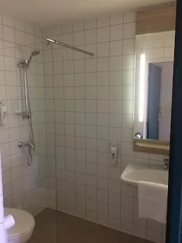 Hotel Ibis Styles Rouen Val De Reuil